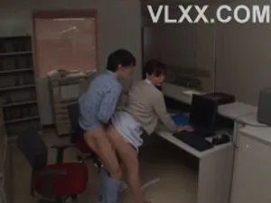 đi khám vật lý trị liệu, cô gái gặp phải gã bác sĩ chuyên kích thích… “nứng”