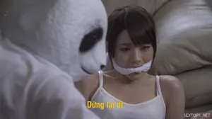 Em nhân viên massage bí mật nhét cu vào lồn