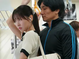 để cho anh bạn thân thấy cái lồn hồng của mình và cái kết